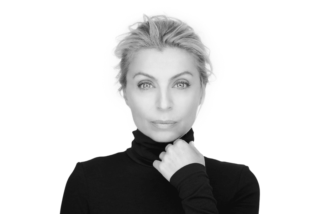Evy_Headshot bw